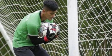 Ketua Diklat Sepak Bola Garut Apresiasi Fitrul Dwi Rustapa Jadi Kiper Persib Bandung