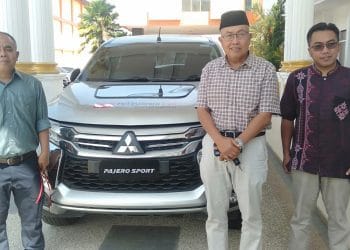 PT. Mitsubishi Berikan Satu Unit Fajero Sport ke SMKN 2 Garut