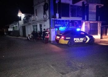 Momen Ramadhan, Polsek Wanaraja Patroli Keliling Bangunkan Warga Jelang Sahur