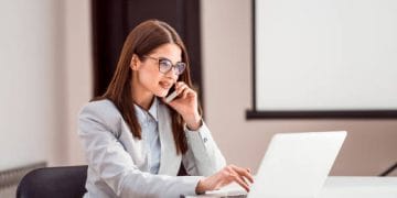 Ciri Seseorang Tak Benar-benar Mencintai Anda Hingga Tak Menyempatkan Waktu