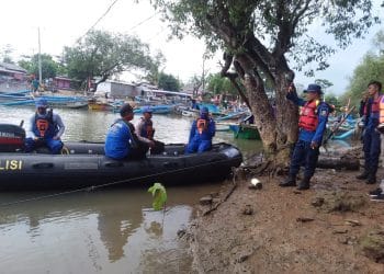 Dua Wisatawan Pantai Selatan Garut Tenggelam, Satu Diantaranya Masih Dalam Pencarian