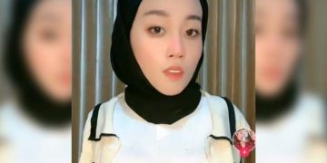 Wanita Berjilbab Pamer Aurat di TikTok, Muhammadiyah Minta Polisi Turun Tangan
