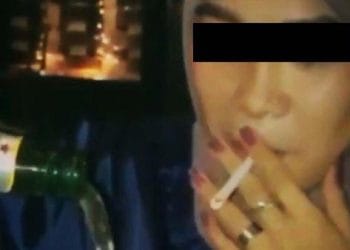 Heboh Sekelompok Wanita Berhijab Merokok dan Mabuk di Kafe