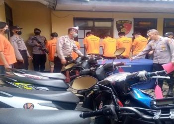 Gerebek Sebuah Kosan di Kawasan Tarogong Kidul, Polisi Temukan Banyak Motor Hasil Curian