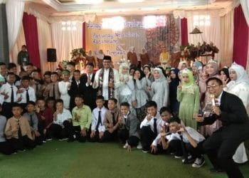 Wabup Garut Hadiri Pelepasan  Siswa SDN 01 Sukawargi