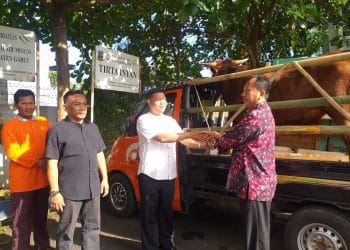 PDAM Garut Salurkan 30 Hewan Kurban ke Masyarakat Wilayah Sumber Air PDAM