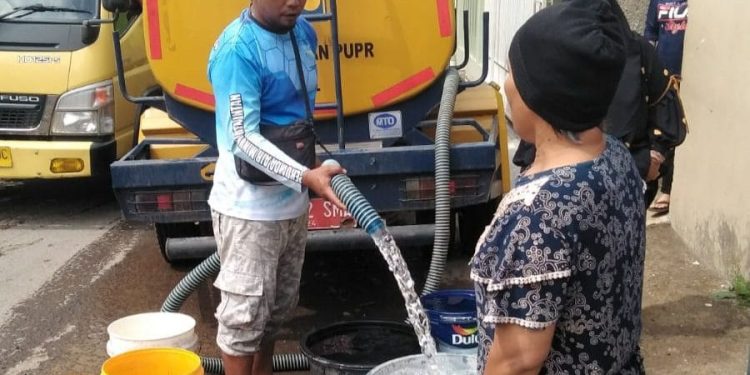 PDAM Tirta Intan Garut Beri Pelayanan Distribusi Air di Wilayah Dampak Bencana Banjir