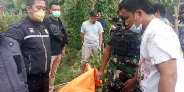 Polsek Wanaraja Polres Garut Evakuasi Temuan Mayat Pria Tanpa Identitas di Sukamenak