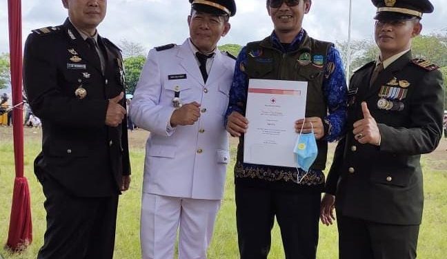 HUT Kemerdekaan ke 77 di Cilawu Diwarnai Pemberian Penghargaan Kepada Pejuang Kemanusiaan