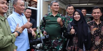 Kunjungi Rumah Putra Tokoh DI/TII Sekarmadji Maridjan Kartosoewirjo, Pangdam III Siliwangi Serahkan Bantuan Alat Pertanian
