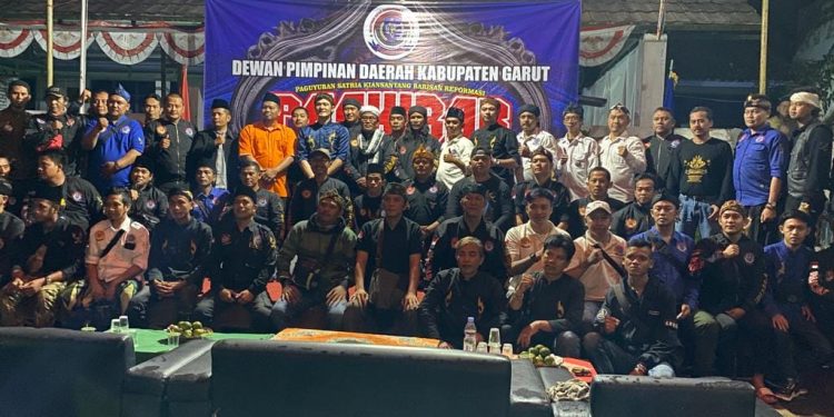 Dalam Momentum Maulid Nabi Muhammad SAW, DPD PASKIBAR Laskar Kiansantang Kab. Garut Dilantik DPP Jawa Barat
