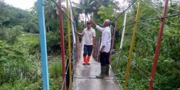 Jembatan Gantung di Desa Depok Kecamatan Cisompet Terancam Roboh