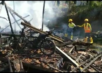 Diduga Akibat Korsleting Listrik Satu Rumah di Pakenjeng Terbakar