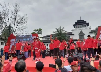 hut ke 50 pdi perjuangan gelar sicita bersama ribuan warga di bandung