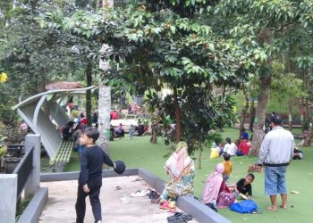 Libur Pertama Di Tahun 2023, Kawasan Wisata Cangkuang Diburu Ratusan Wisatawan