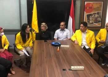 Kuasa hukum keluarga Hasya Gita Paulina di kantor Iluni. Foto: Republika/Zainur Mahsir Foto: Republika/Zainur Mahsir RamadFoto: Republika/Zainur Mahsir Ramadhan