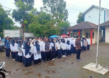 Apel Siaga Pantarlih Pemilu 2024 Dilakukan PPK Pangatikan Meski Diguyur Hujan