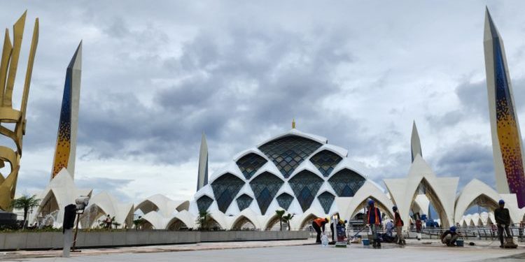 Masjid Raya Al Jabbar Bandung Ditutup Sementara Hingga Maret