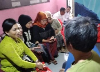Kepedulian PIKK PLN UP3 Garut Kunjungi Warga Penyandang Tuna Netra
