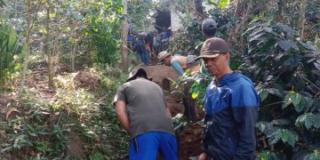 Meski Sumber Mata Air Melimpah, Warga Desa Sindangsari Alami Krisis Air