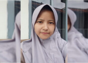 Guru Ngaji Bahagia Terima Bantuan Pasang Baru Listrik Gratis dari Manager PLN UP3  Garut