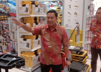 Jadi Pilihan Tempat Belanja, ACE dan Informa Hadir di Garut