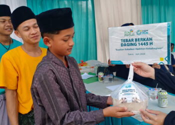 Jelang Hari Anak Nasional, YBM PLN Kolaborasi Bersama Srikandi PLN UP3 Garut Salurkan Paket Daging Qurban ke Masyarakat dan Pondok Pesantren
