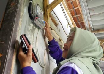 Masyarakat Jawa Barat Manfaatkan Promo Tarif Listrik 50% dari PLN