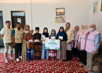 Berkah Ramadhan 1446 H, Srikandi PLN dan YBM Berbagi Hadiah Ceria Untuk Yatim Dhuafa