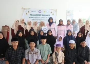 Srikandi PLN UP3 Garut dan PIKK Bagikan Paket Sembako Ramadhan Berkah