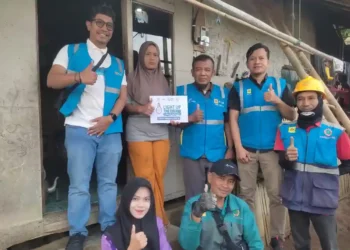 Kolaborasi PLN UP3 Garut dan YBM Nyalakan Mimpi Pelanggan Melalui Berbagi Cahaya