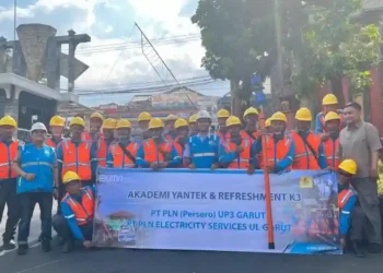 Antisipasi Cuaca Ekstrem, PLN UP3 Garut Mantapkan Keterampilan Petugas Melalui Akademi Yantek