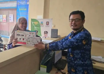 Dari Terang ke Aman: PLN UP3 Garut Edukasi Warga Citeras dan Antara Soal Bahaya Listrik