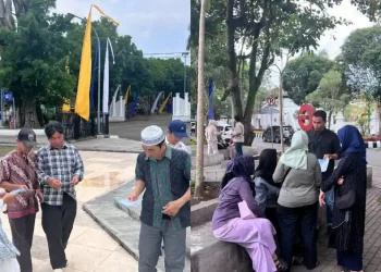 PLN UP3 Garut Gencarkan Sosialisasi Promo Tambah Daya Ramadan di Kawasan Alun-Alun Garut