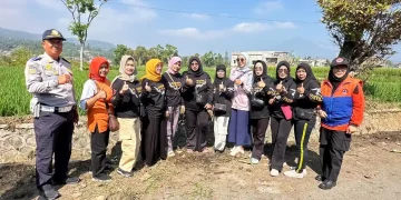 Peringati Hari Lingkungan Hidup Sedunia, Srikandi PLN UP3 Garut Gelar Aksi Penanaman Pohon