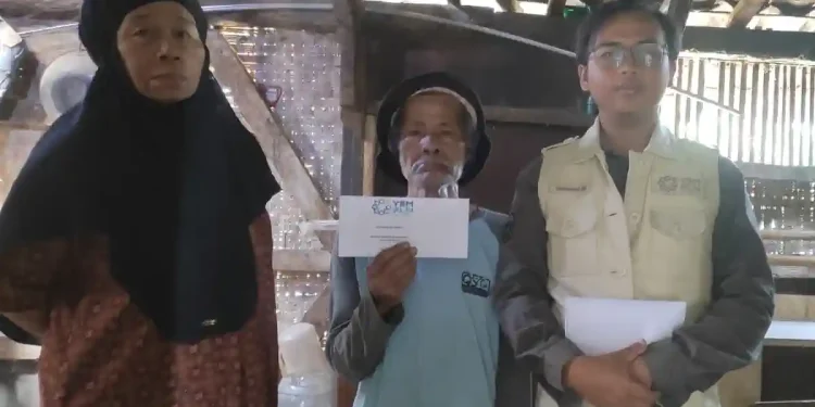 Jelang Sumpah Pemuda, YBM PLN UP3 Garut Hadirkan Kepedulian bagi Mereka yang Mengabdi