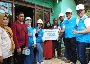 Sambut HLN ke-81, PLN UP3 Garut dan PLN Indonesia Power UBP Kamojang Hadirkan Terang bagi Warga